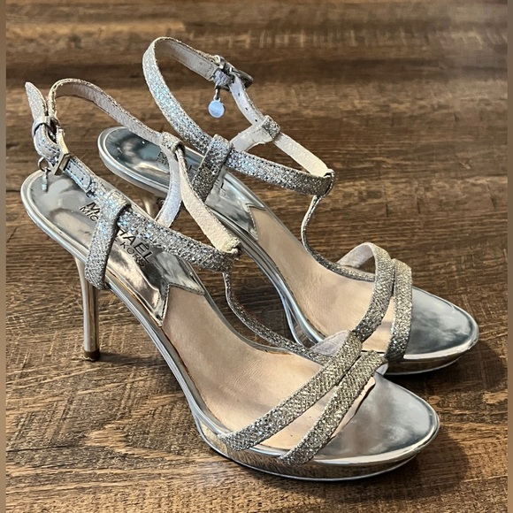 Michael Kors Yvonne Platform Heel Size 7.5 - Picture 1 of 16